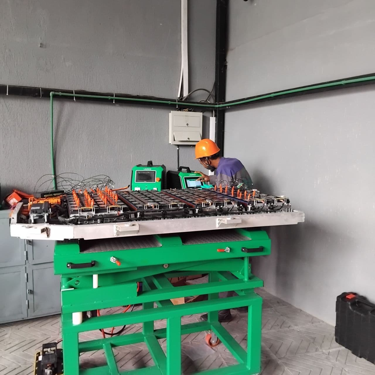 Pack on the purpose-built repair table